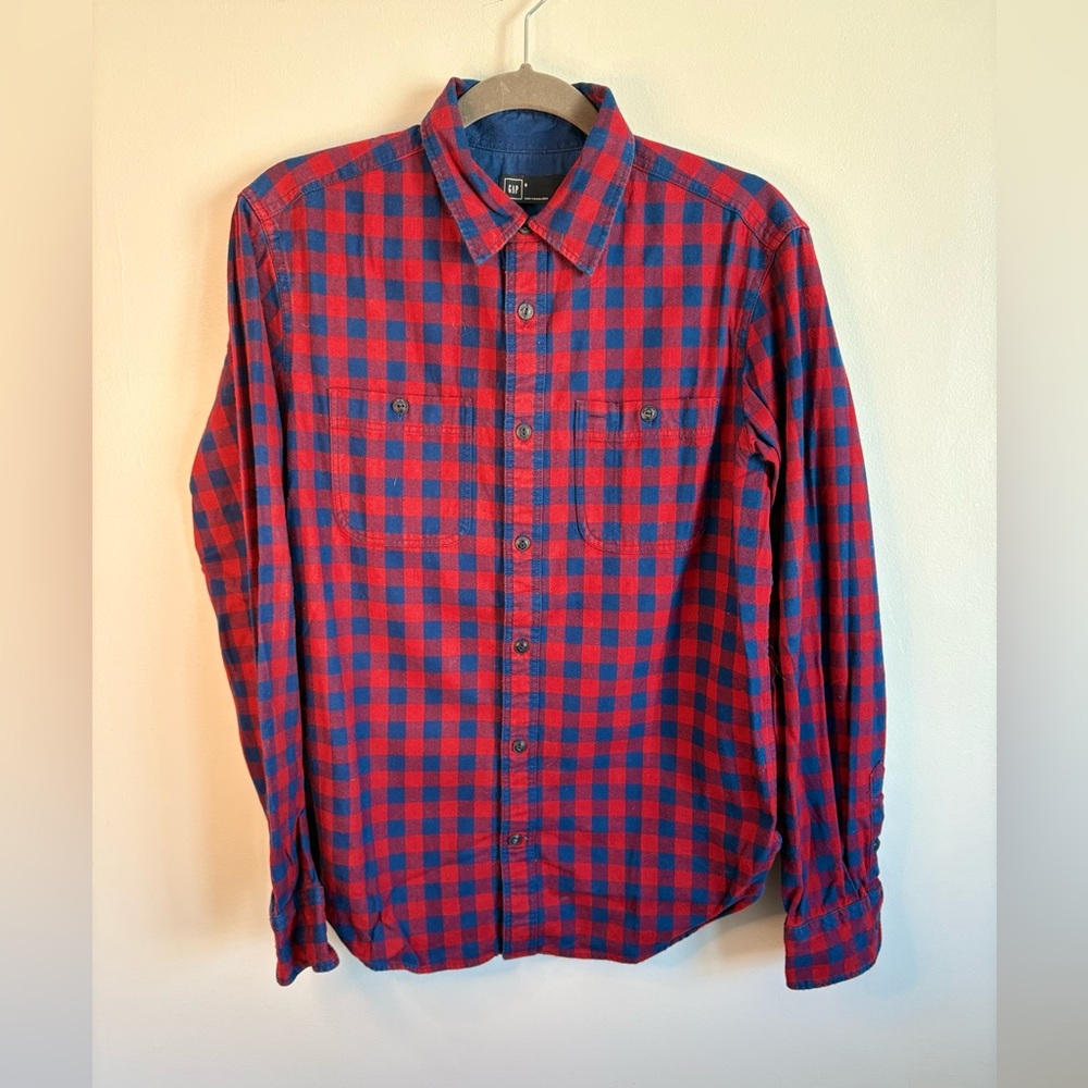 GAP Red and Blue Plaid Flannel Casual Button Down Shirt